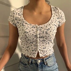 Aero White & Blue Floral Button Front Shrunken T-Shirt